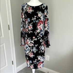 White House Black Market Floral Sheath Dress Size: Medium